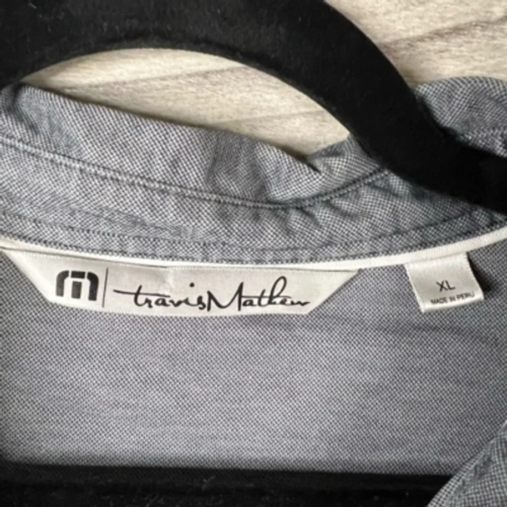 Travis Mathew Mens Golf Polo‎ Shirt Gray Short Sleeve Split Hem Collar Button XL